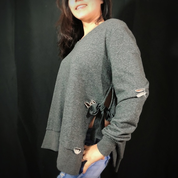 Romeo & Juliet Couture Sweaters - Clear Out Romeo & Juliet Couture ripped sweater.